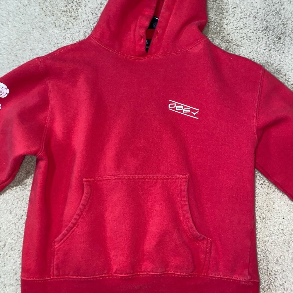 zumiez obey sweatshirt !!